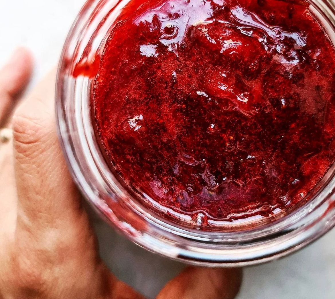 Confettura di fragola candonga